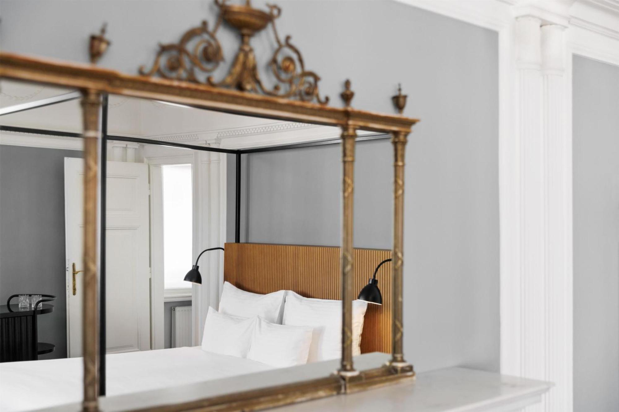 Hotel Astoria Vienna, Curio Collection By Hilton Wien